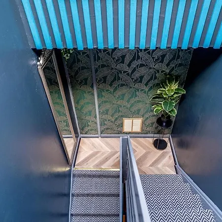 Large 4 Bedroom House - Sleeps 10 - Centre - Perfect For Work, Families, Groups, Business Travellers & Contractors - Free Parking - By 02 Academy, Bullring, Newstreet, Selfridges - Smart Tvs In Bedrooms * Birmingham